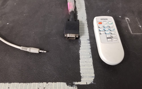 Bresee 206 Cables & Remote