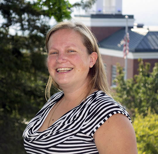 Alison Dodge ’05