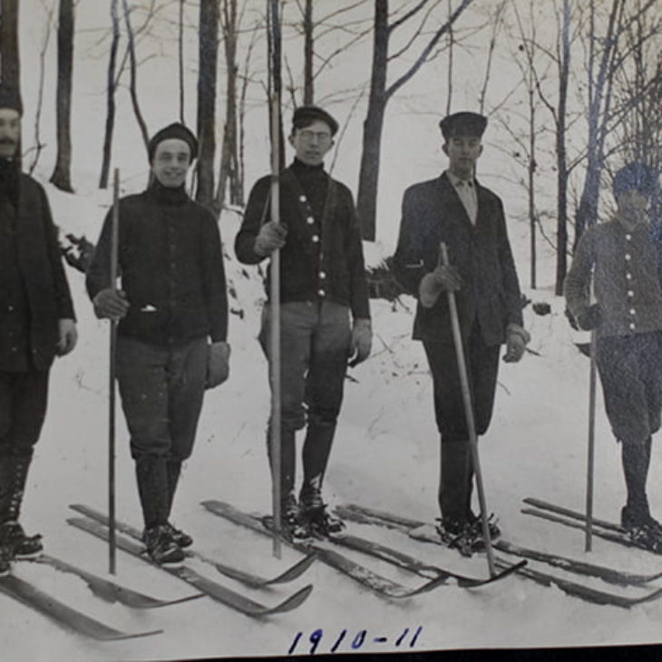 Hartwick Seminary Students on skis