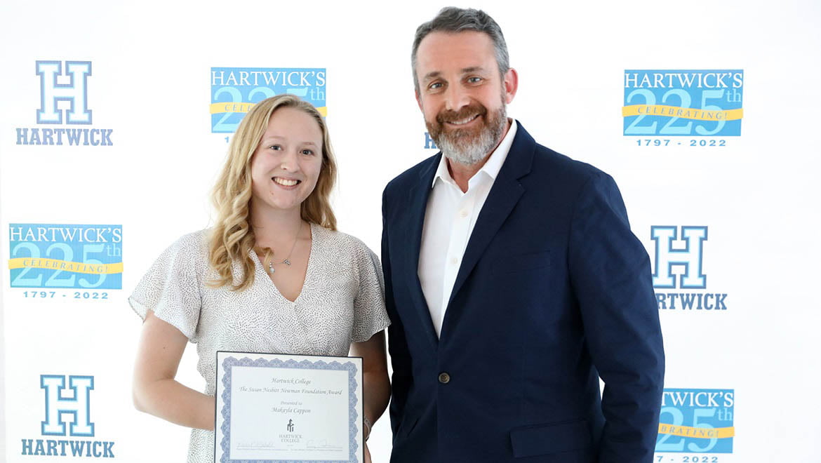Susan Nesbitt Newmann Foundation Award recipient Makayla Cappon ’22 with Assistant VP for Student Experience Cary Dresher
