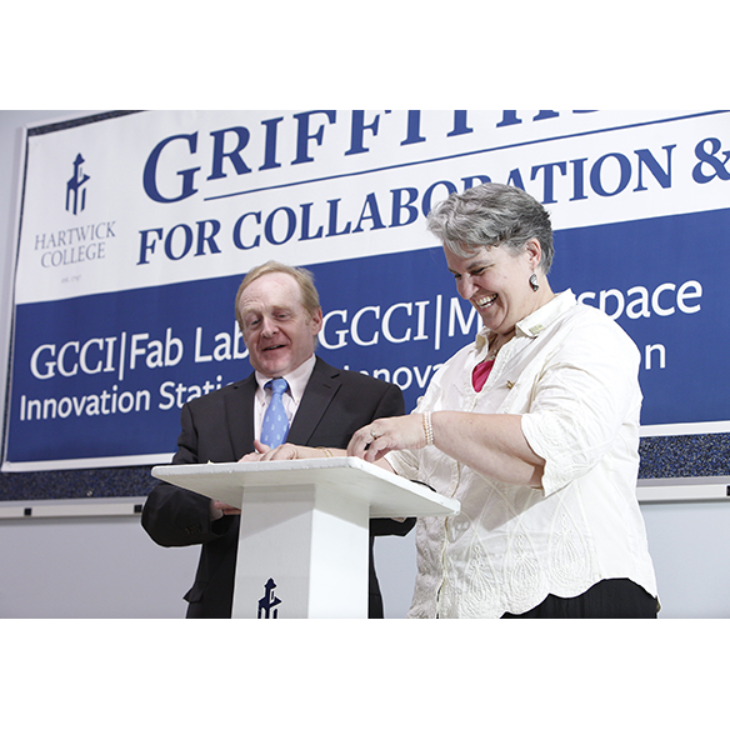 Tim Herbert and Sally Griffiths Herbert '88, during the opening of the Griffiths Center for Collaboration & Innovation