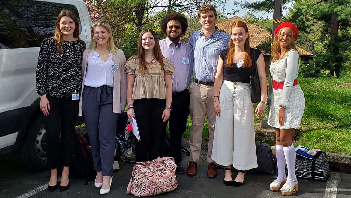 Hartwick College students departing for HOP in DC