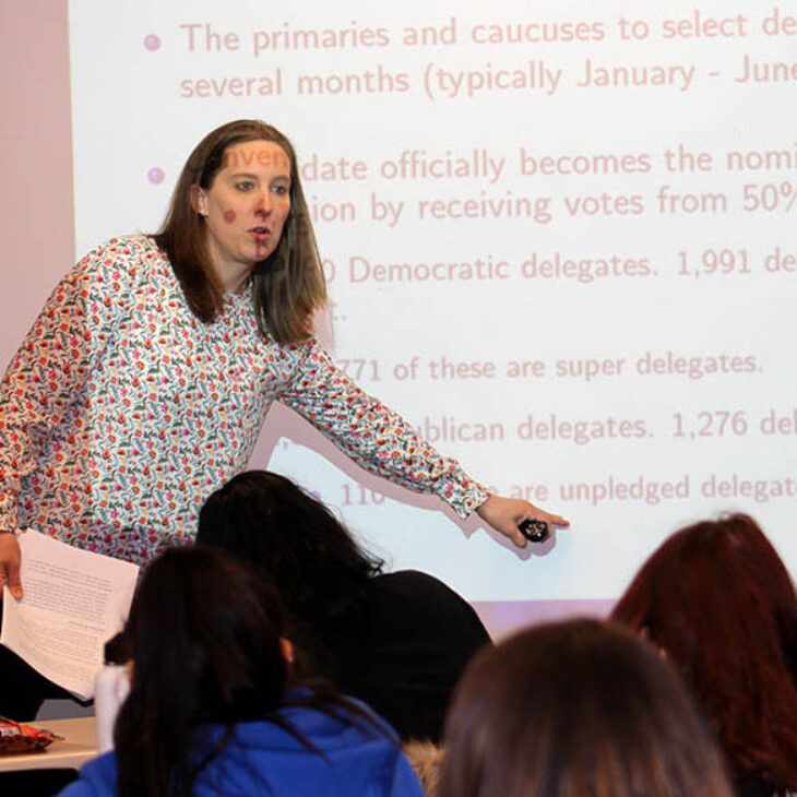 Alumni speaking in political science