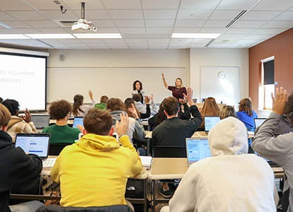 Hartwick College students during alumna presentation about careers in finance and accounting