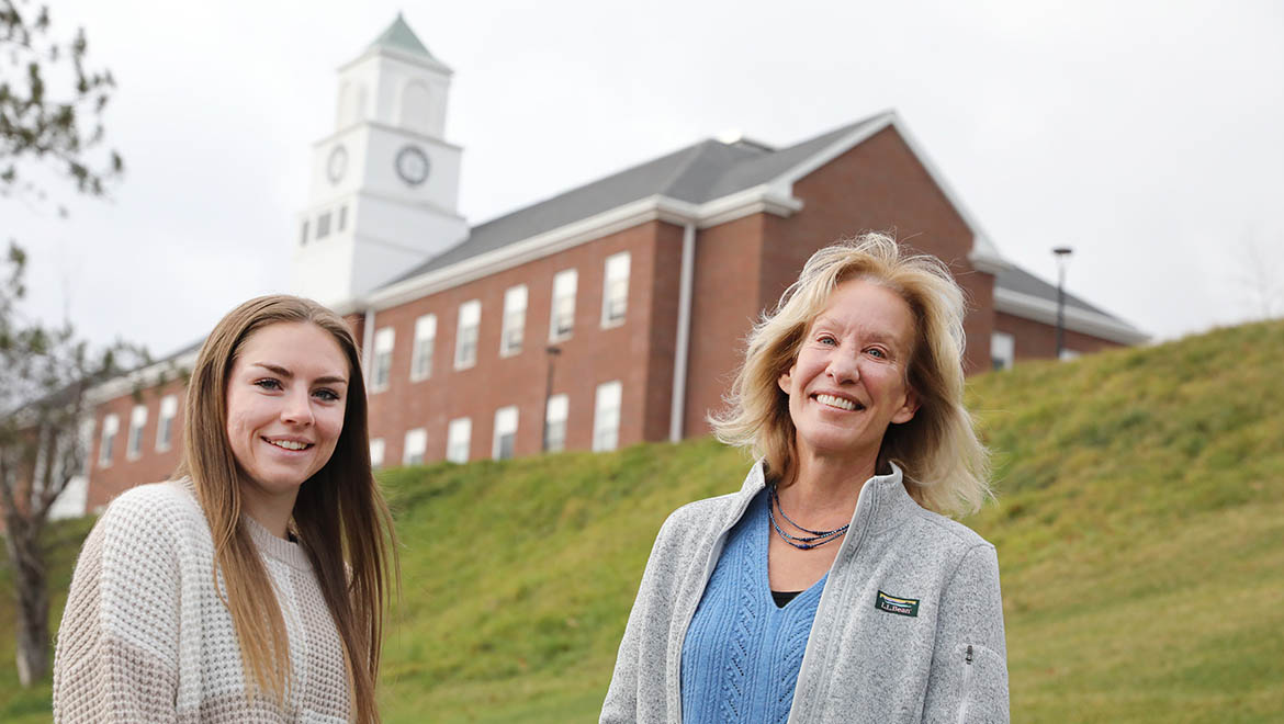 Lisa Onorato, Hartwick College professor of psychology with Makenzie Kensel ’25 with Golisano Hall in background