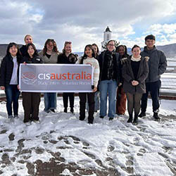 CISaustralia Partnership students on Hartwick's Founders' Way with Hartwick students