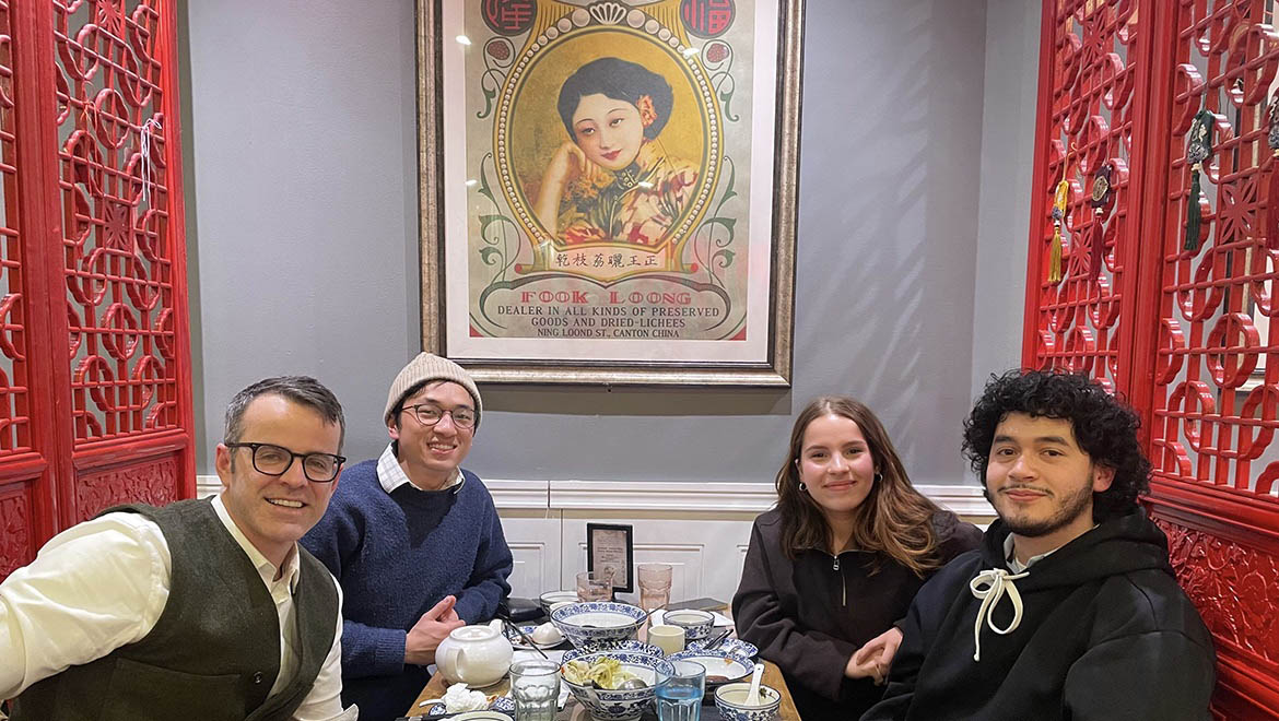 Grow America Interns with mentors after dinner in restautrant