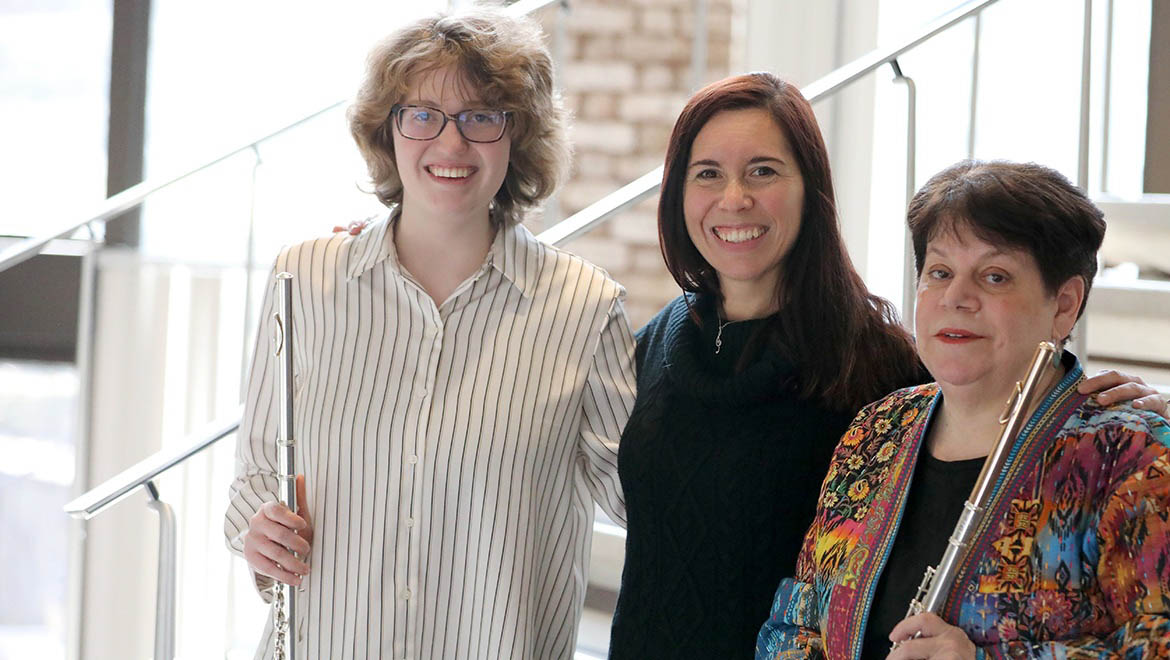 Colleen Long '25, Ana Gonzalez, Jane Oddo '75
