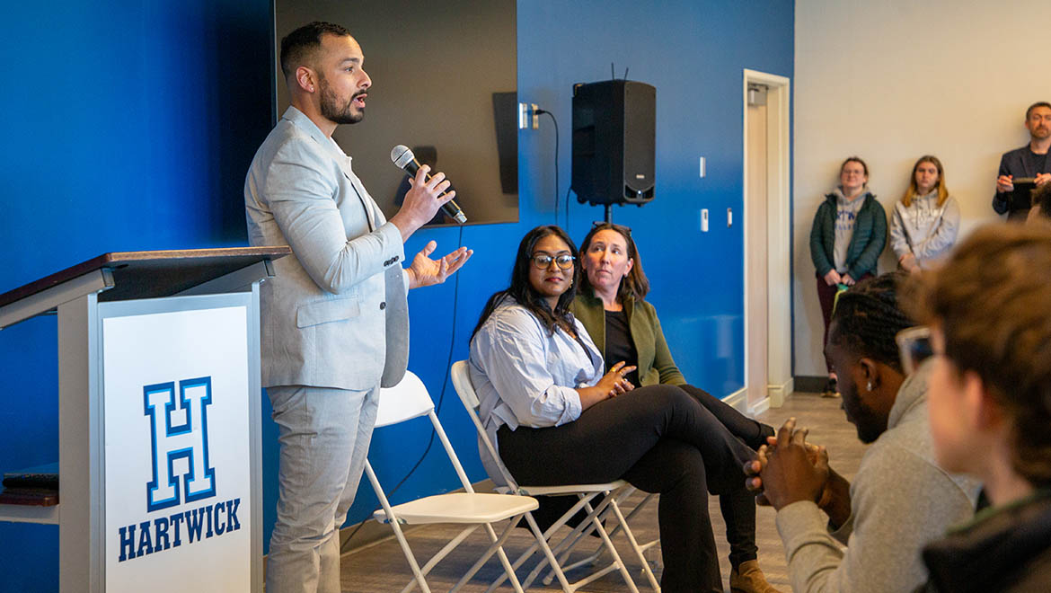 Hartwick Institute of Public Service Gender & Public Service event panelists Jasmin Ahmed ’24, Jennifer Givner ’99, Will Rivera