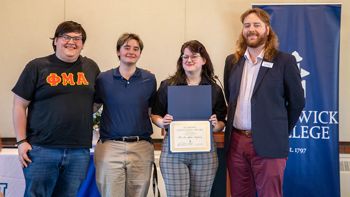 Academic Excellence Award – Members of Phi Mu Alpha Sinfonia with Time Raimy '17