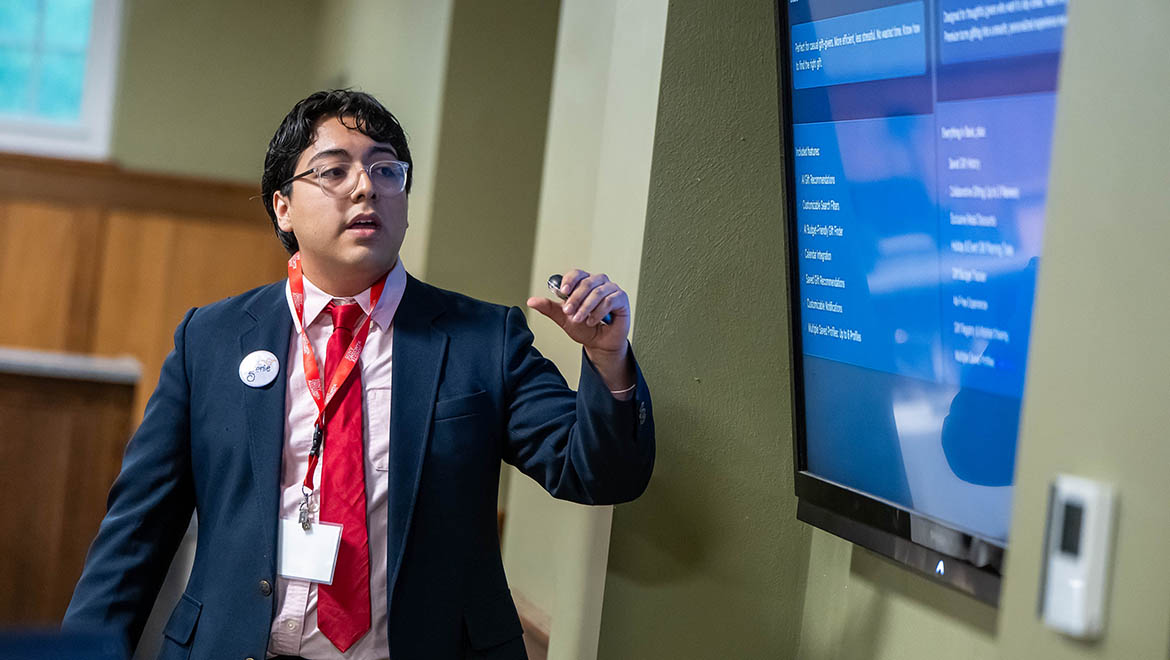 Oiram Duenas-Valles ’26 presenting