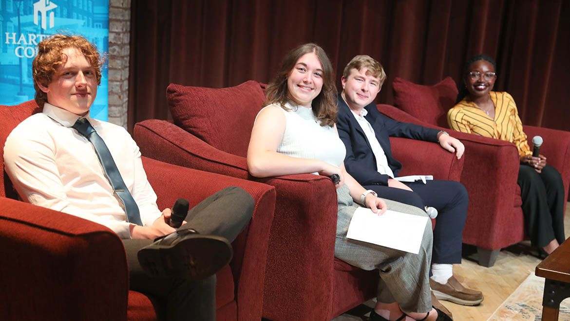 Cooper Cohen ’28, Hannah Gilliand ’27, Jack Reichel ’26, Sarah Matumbura ’26 during the virtual conversation with former Governor Jeb Bush in Anderson Theatre, Hartwick College